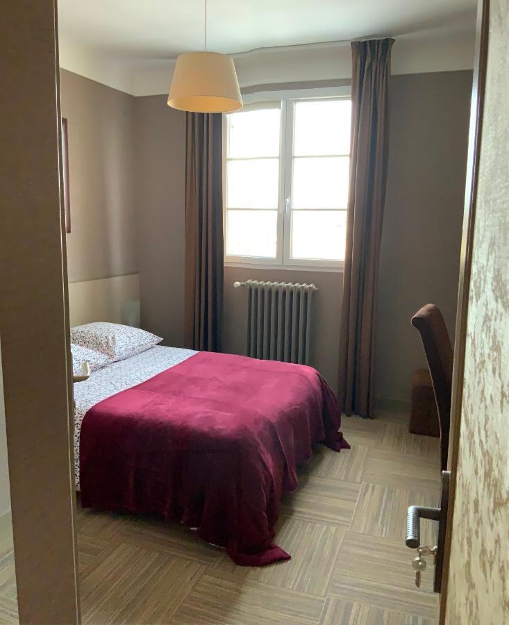 Les 3 Rois By Yy Hotel Villers-Bocage  Exterior photo