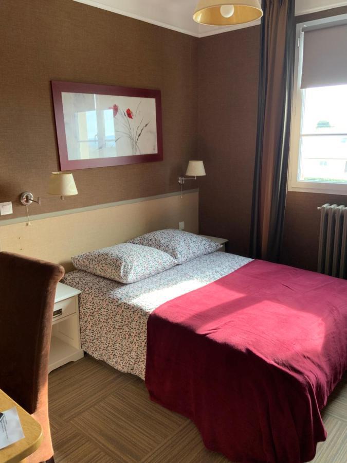 Les 3 Rois By Yy Hotel Villers-Bocage  Exterior photo