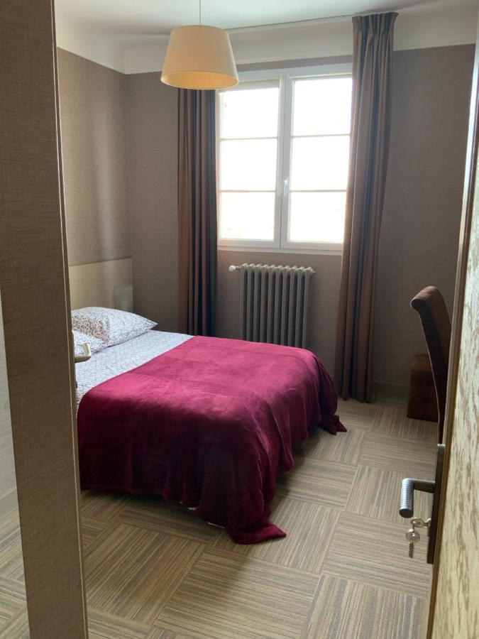 Les 3 Rois By Yy Hotel Villers-Bocage  Exterior photo