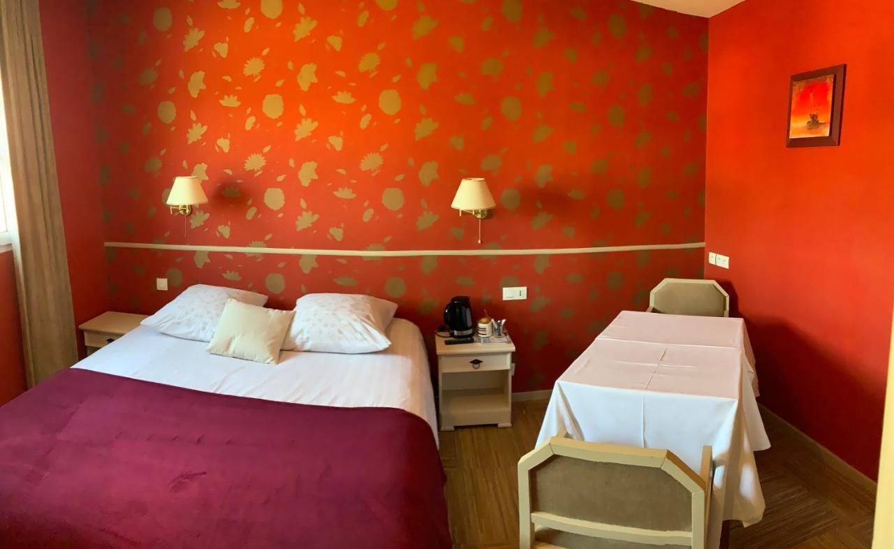 Les 3 Rois By Yy Hotel Villers-Bocage  Exterior photo